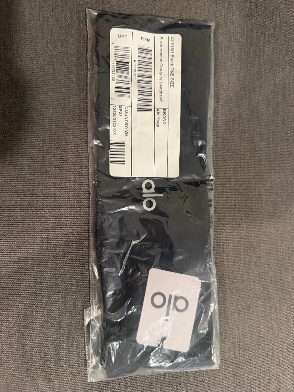 ALO Yoga Black Performance Headband
